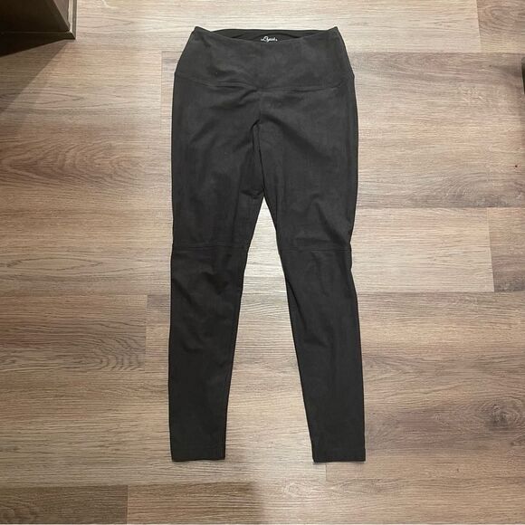 LYSSE- EUC Ultrasuede Leggings w Knee Seam Detail Size Small - Picture 3 of 10